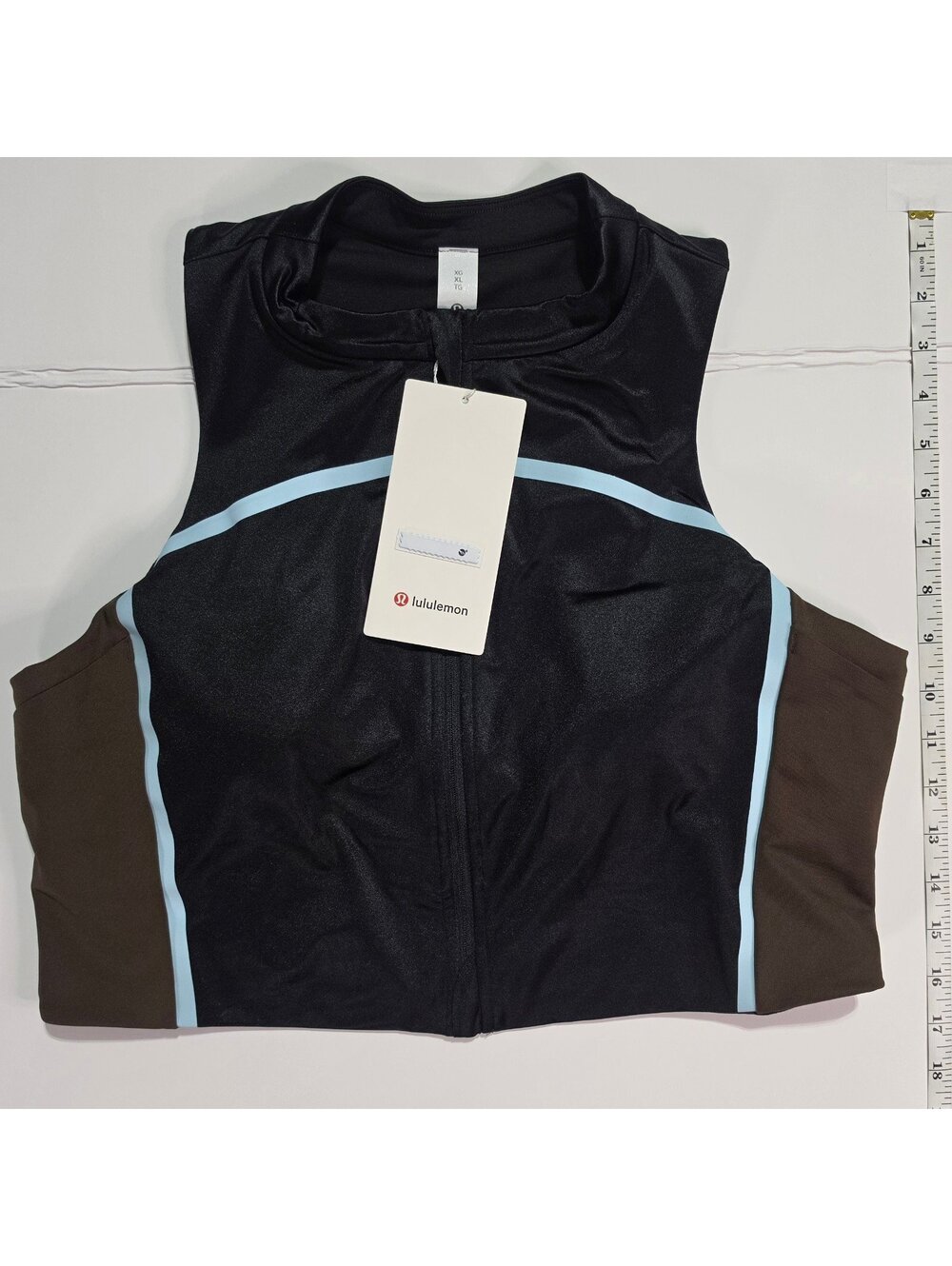 NWT Lululemon Satin Shine Full-Zip Tank‎ Stripe Black XL Built-In Bra